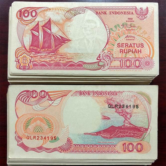 Tiền 100Rp cổ Indonesia