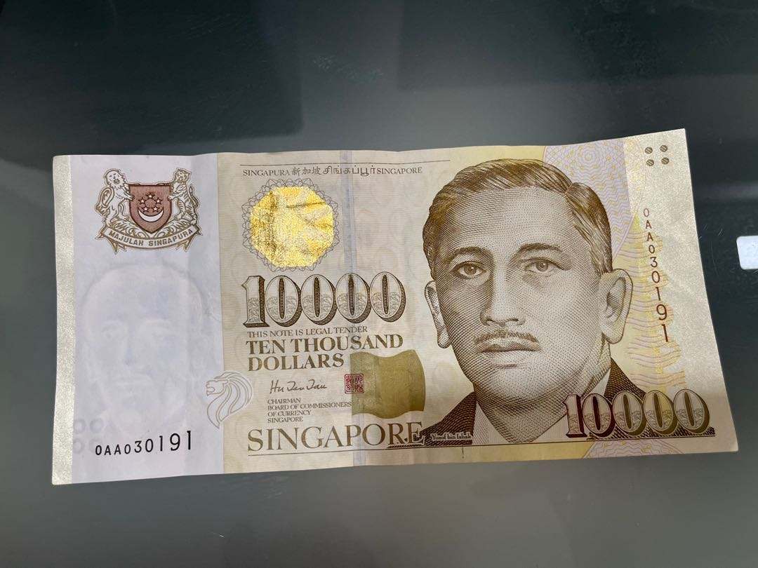 Tờ 10000 Đô Singapore rõ nét