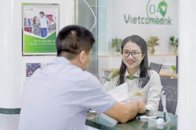 Các bạn đến chi nhánh Vietcombank gần nhất để được tư vấn và hỗ trợ