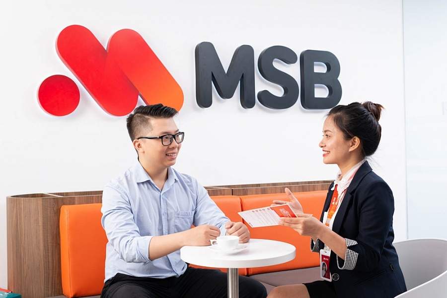 Các bạn tìm đến quầy giao dịch ngân hàng MSB gần nhất để yêu cầu rút tiền
