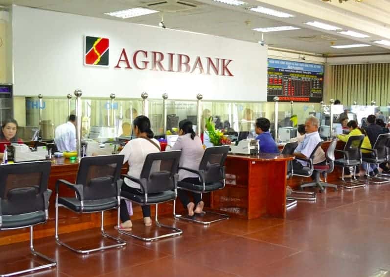 Phí Đáo Hạn Ngân Hàng Agribank sẽ có mức là 0,3 – 0,7%/ngày