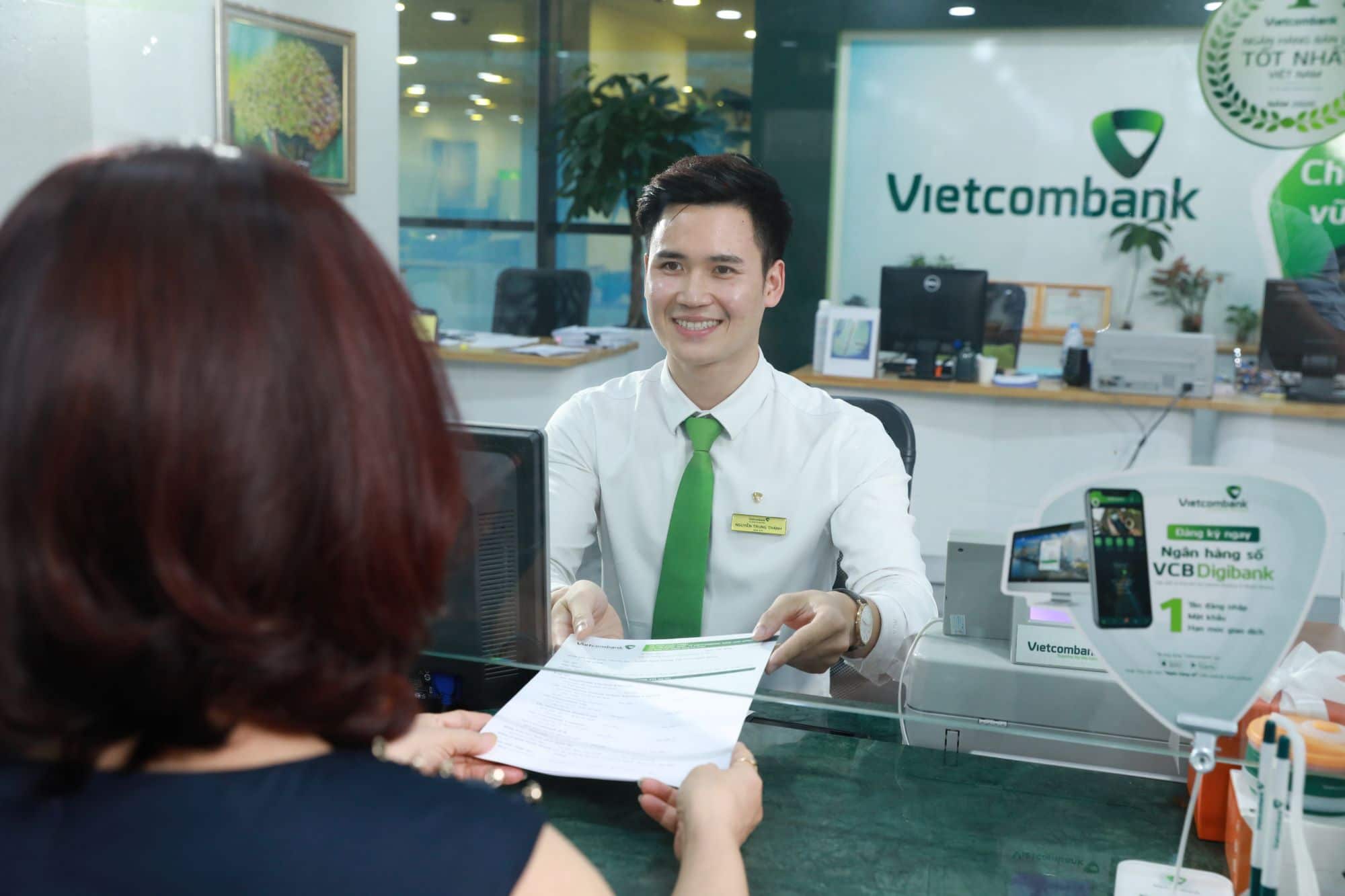 Vay theo lương VietcomBank là sản phẩm được đông đảo khách hàng lựa chọn