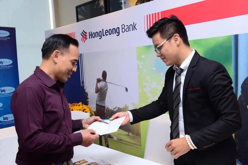 Hong Leong Bank là một ngân hàng có trụ sở tại Sarawak