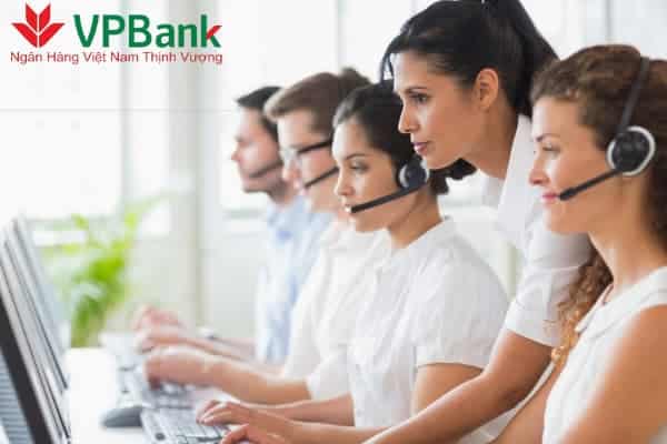 Nhân viên tư vấn VPBank luôn sẵn sàng túc trực để hỗ trợ khách hàng